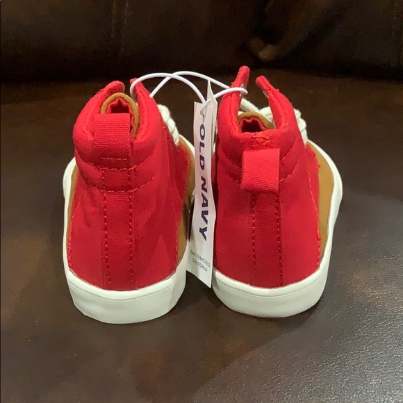 NWT Toddler boy high top sneakers! - Picture 2 of 6